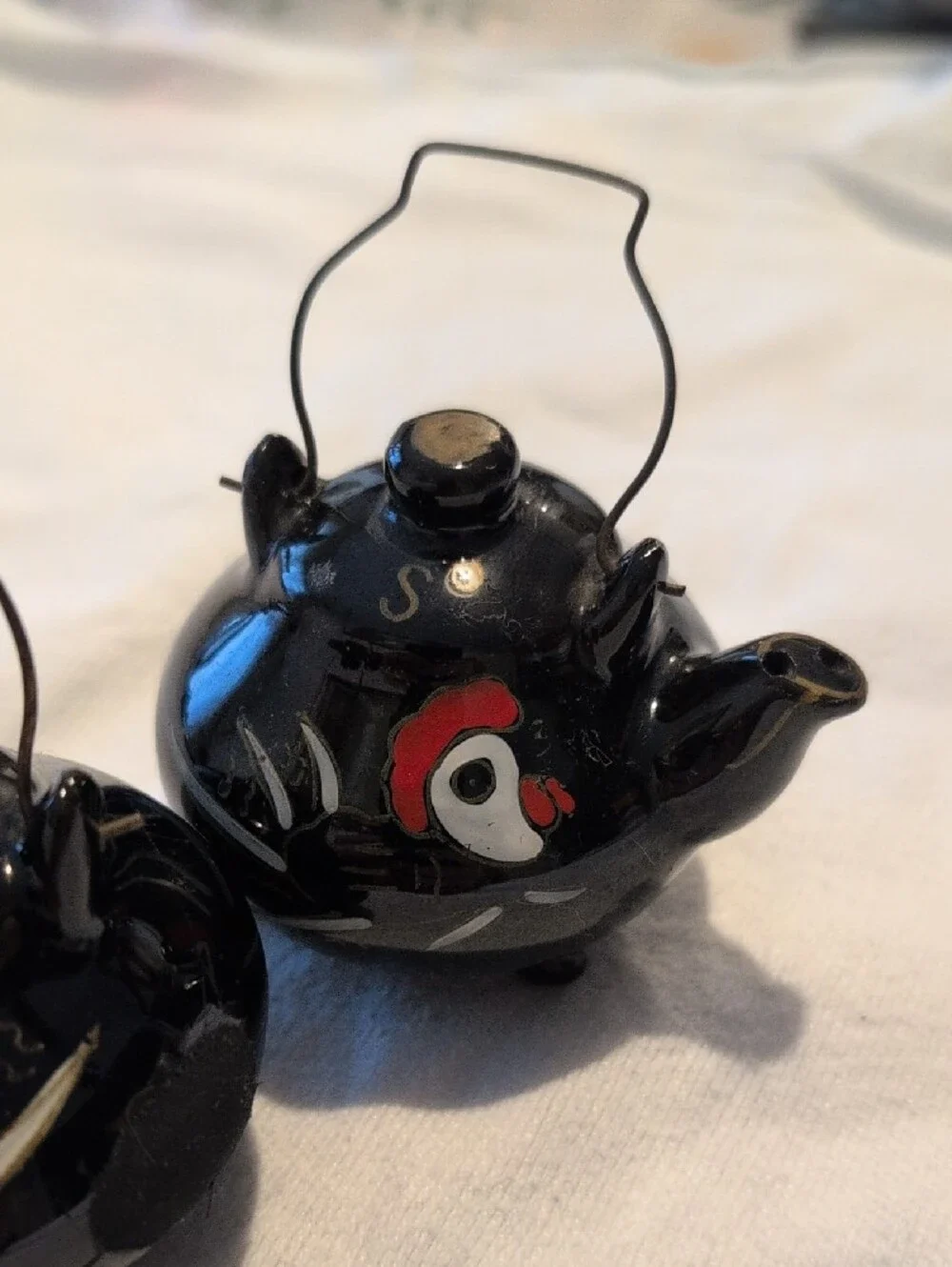 Vintage Porcelain Black Teapot Salt And Pepper Shakers With Painted Chicken
